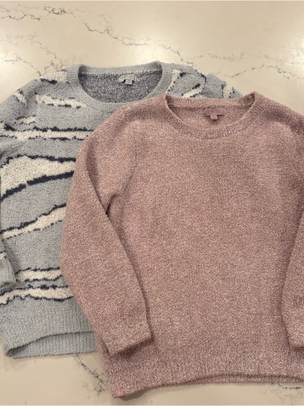 Lot Of 2 EUC Womens 1X Plus Size Barefoot Dreams Cozychic Crewneck Sweater Soft